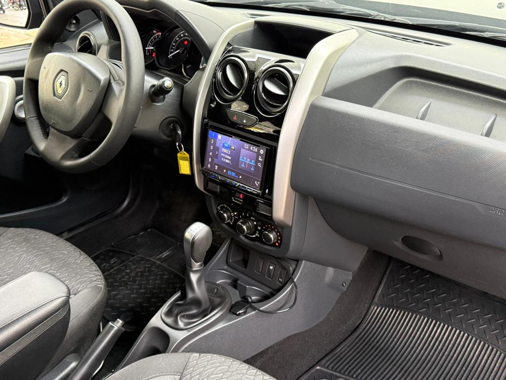 RENAULT Duster - Foto