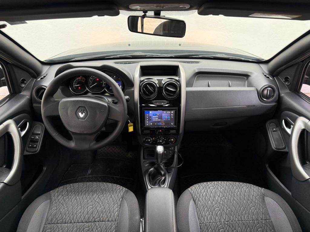 RENAULT Duster - Foto