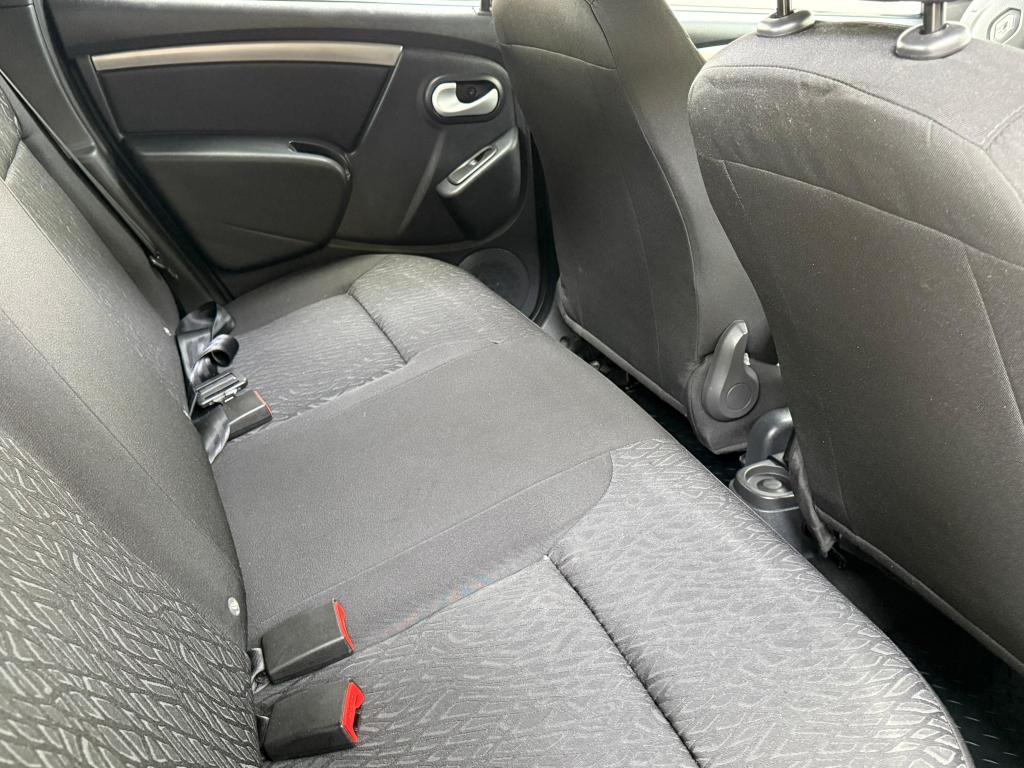 RENAULT Duster - Foto