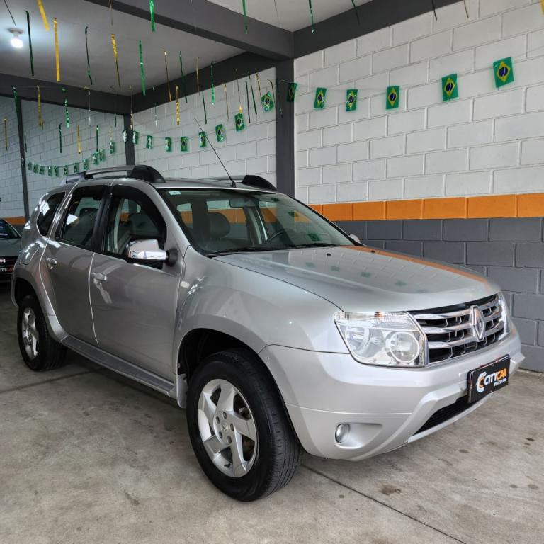 RENAULT Duster