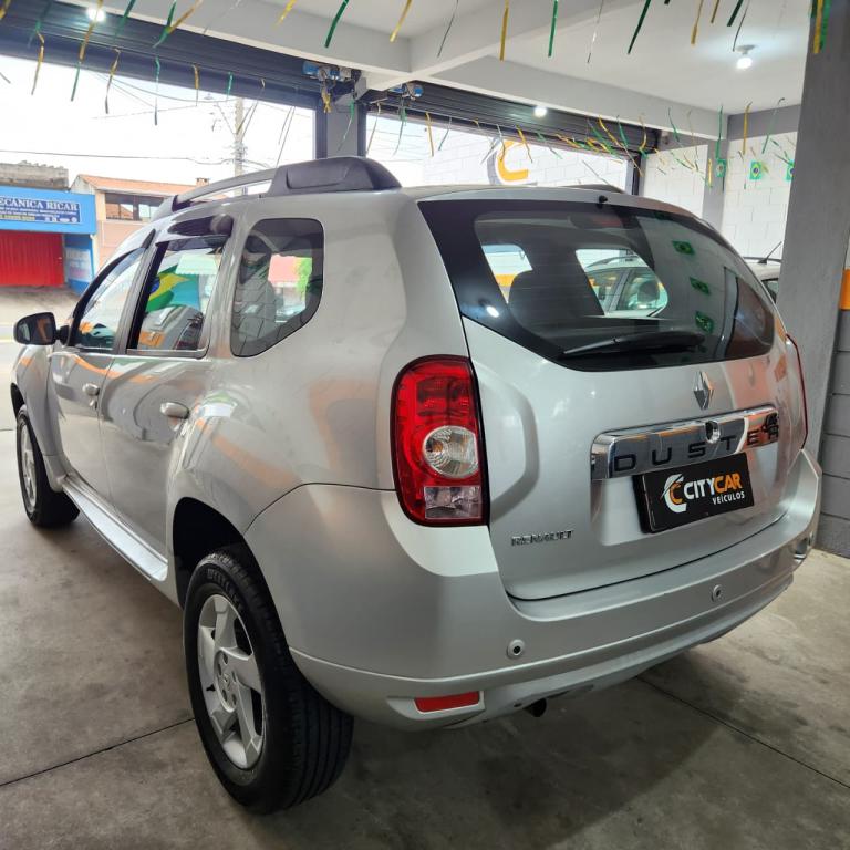RENAULT Duster - Foto