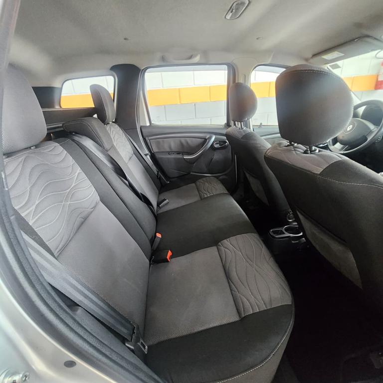 RENAULT Duster - Foto