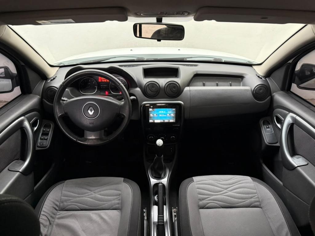 RENAULT Duster - Foto