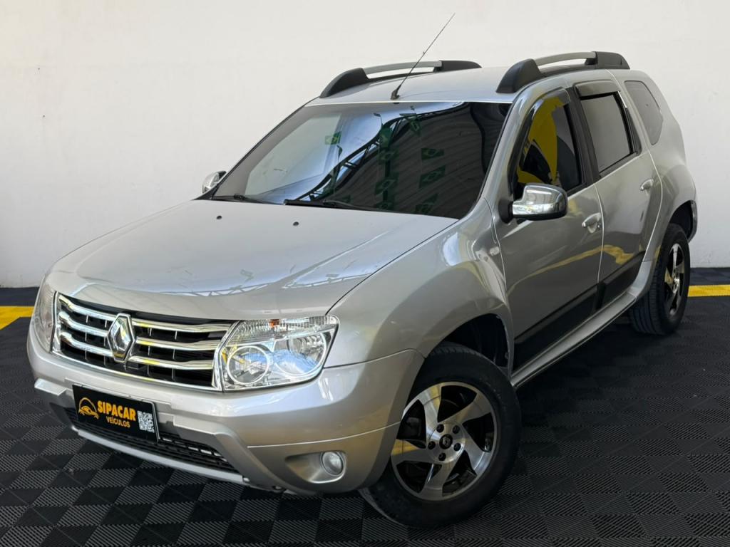 RENAULT Duster - Foto