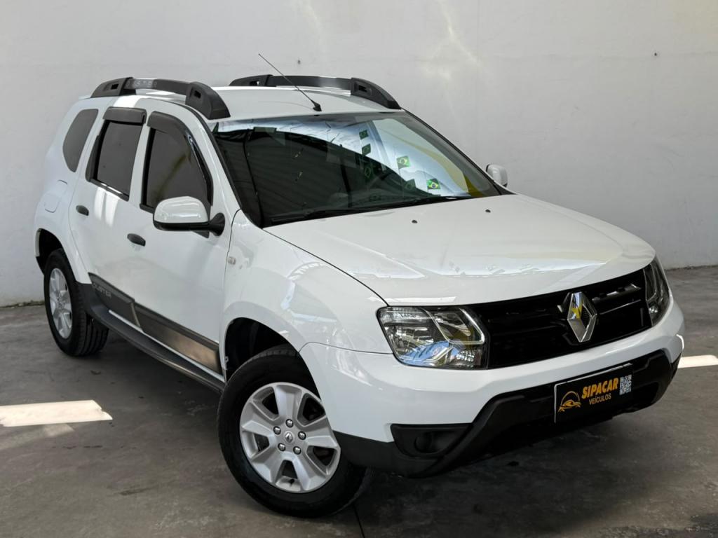 RENAULT Duster - Foto