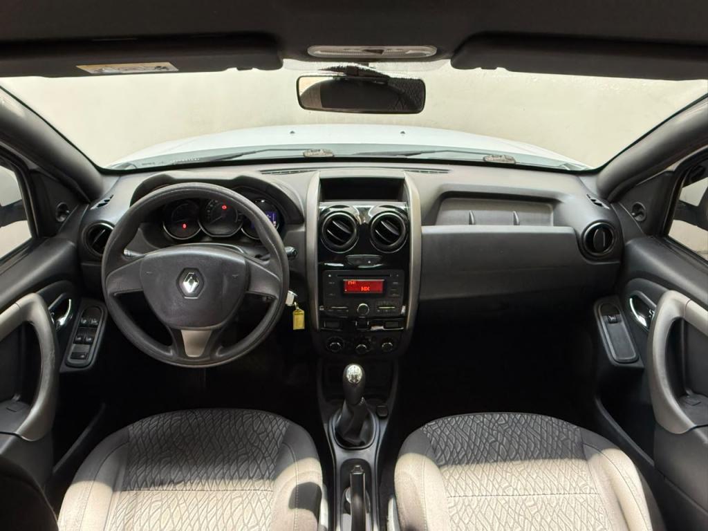 RENAULT Duster - Foto