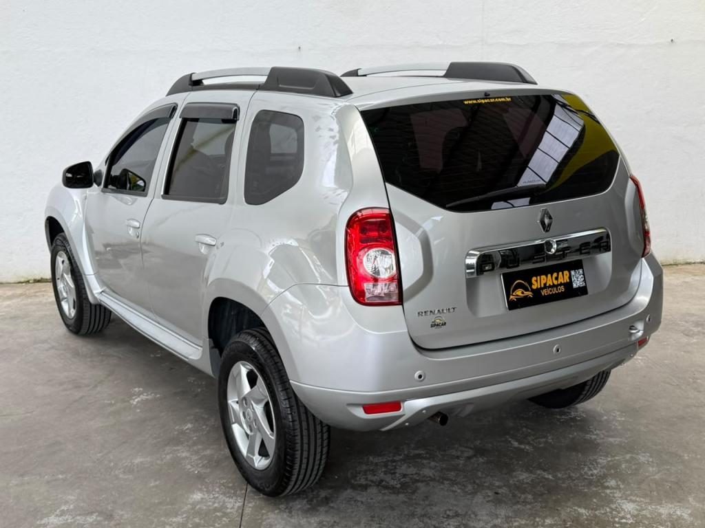 RENAULT Duster - Foto