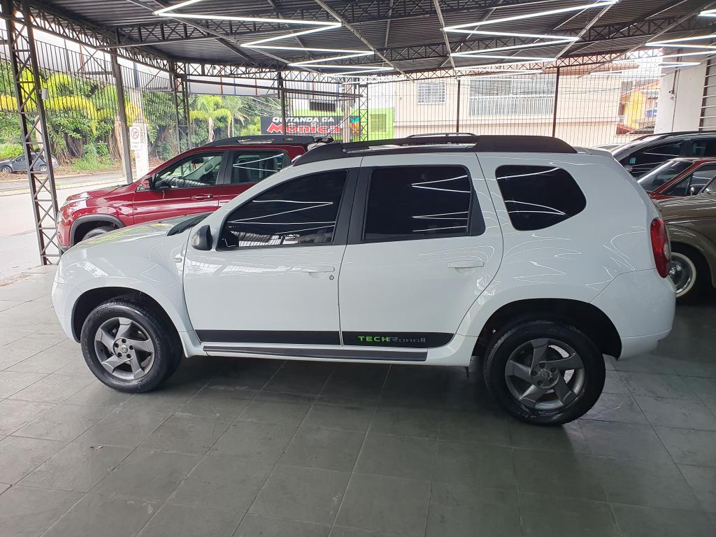 RENAULT Duster - Foto
