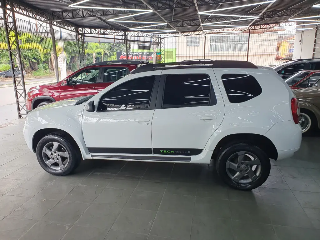 RENAULT Duster - Foto