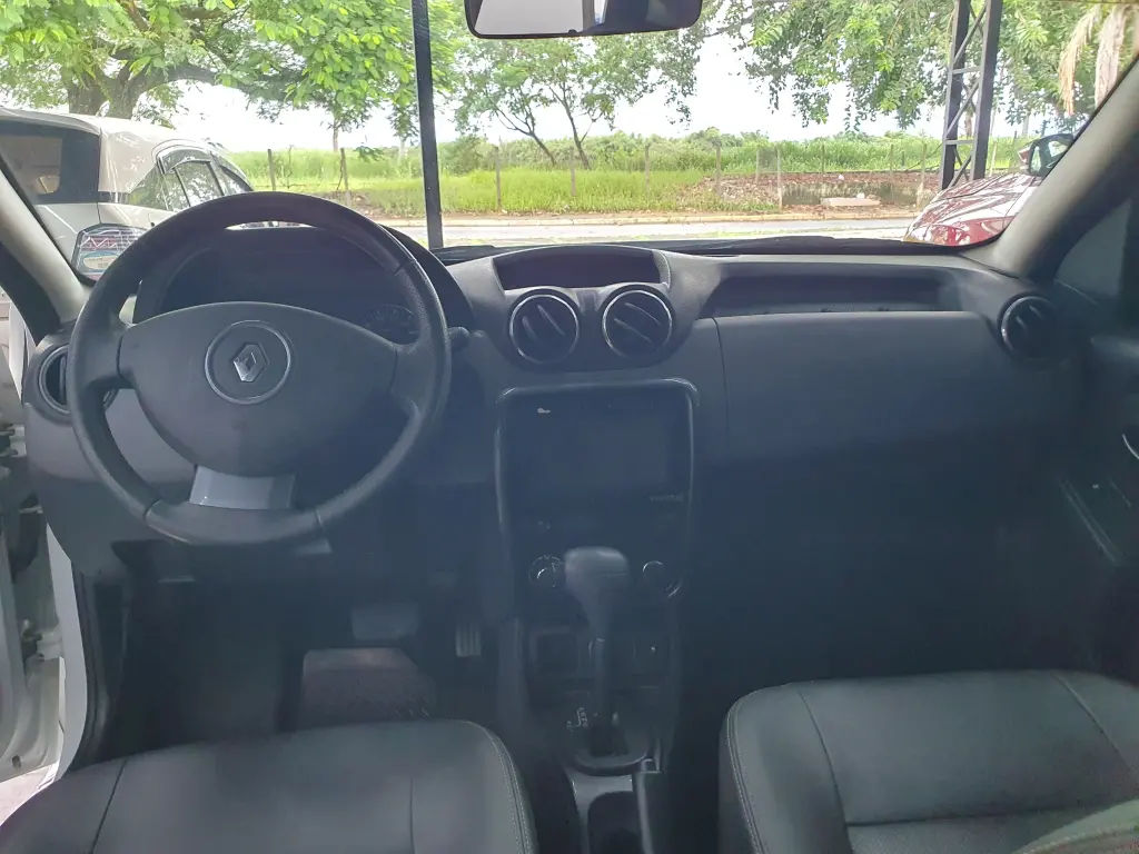 RENAULT Duster - Foto