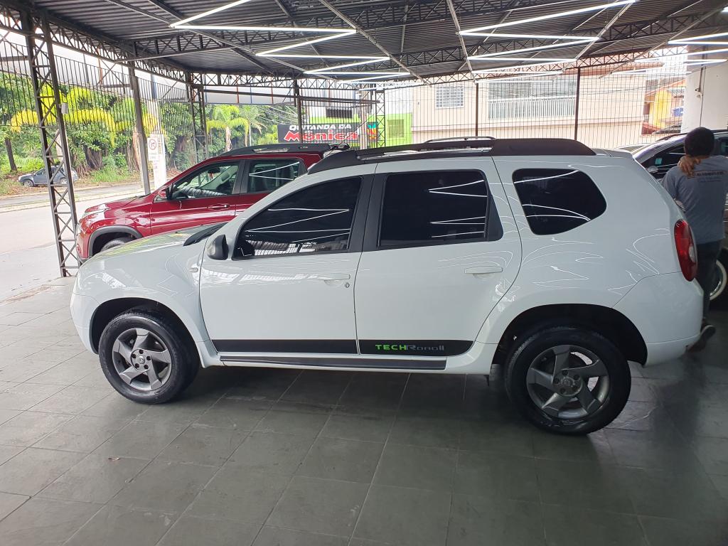 RENAULT Duster - Foto