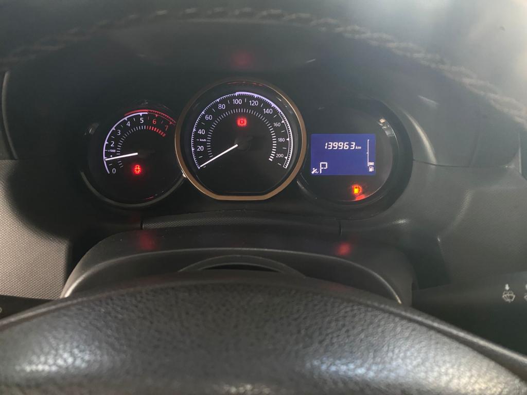 RENAULT Duster - Foto