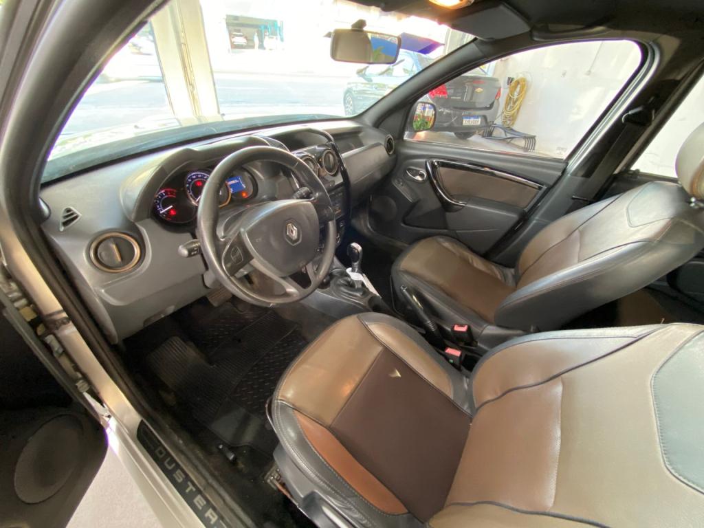 RENAULT Duster - Foto