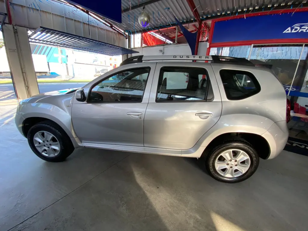 RENAULT Duster - Foto