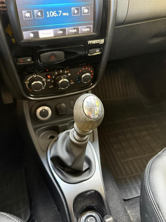 RENAULT Duster - Foto