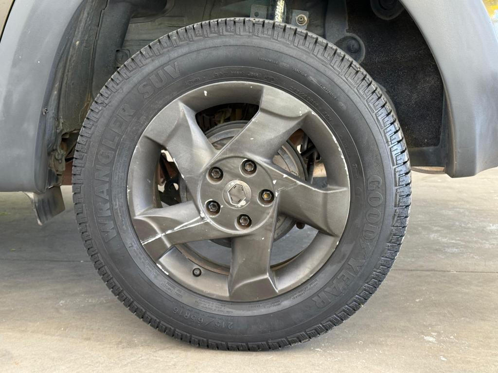 RENAULT Duster - Foto