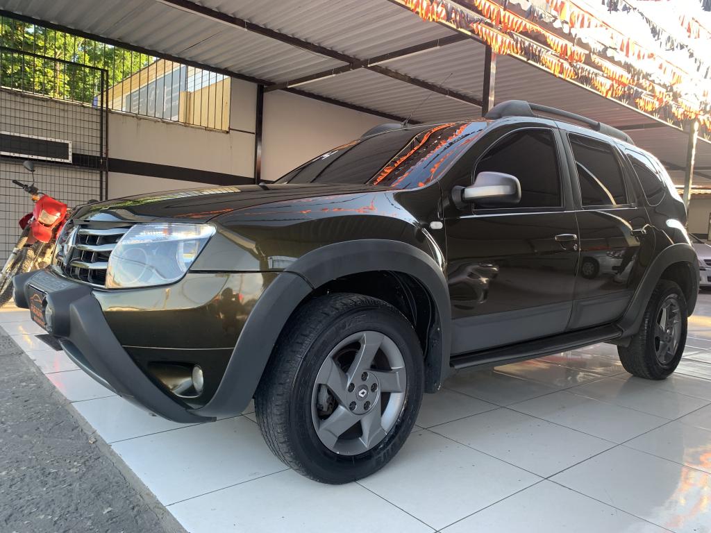 RENAULT Duster - Foto