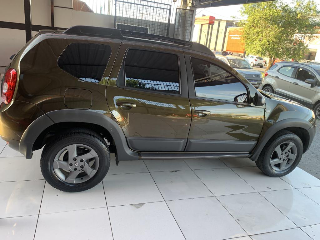 RENAULT Duster - Foto