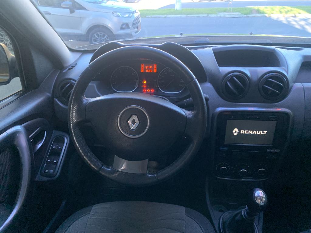 RENAULT Duster - Foto