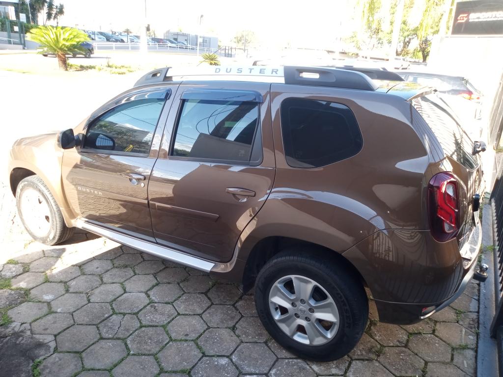 RENAULT Duster - Foto