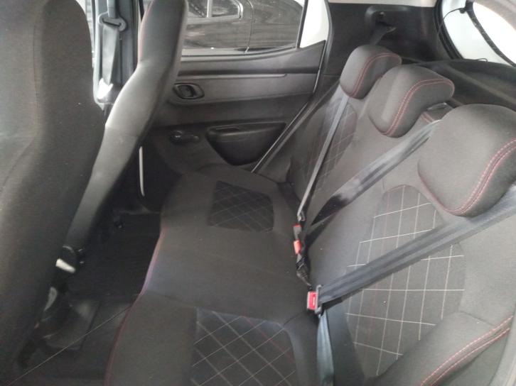 RENAULT Kwid - Foto