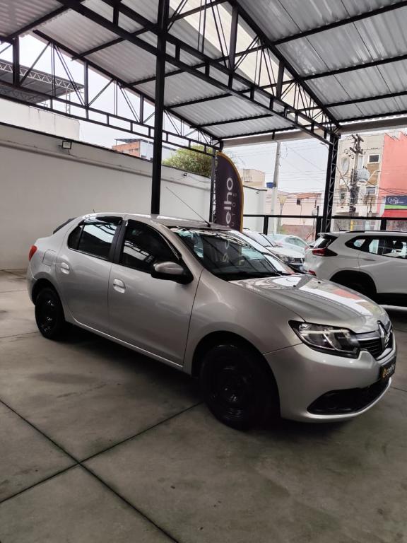 RENAULT Logan - Foto
