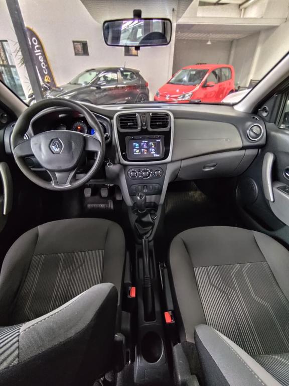 RENAULT Logan - Foto