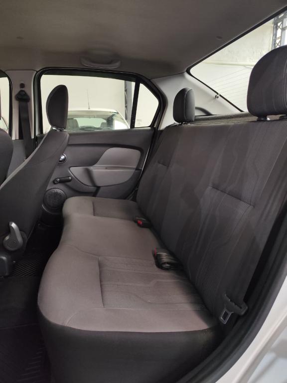 RENAULT Logan - Foto