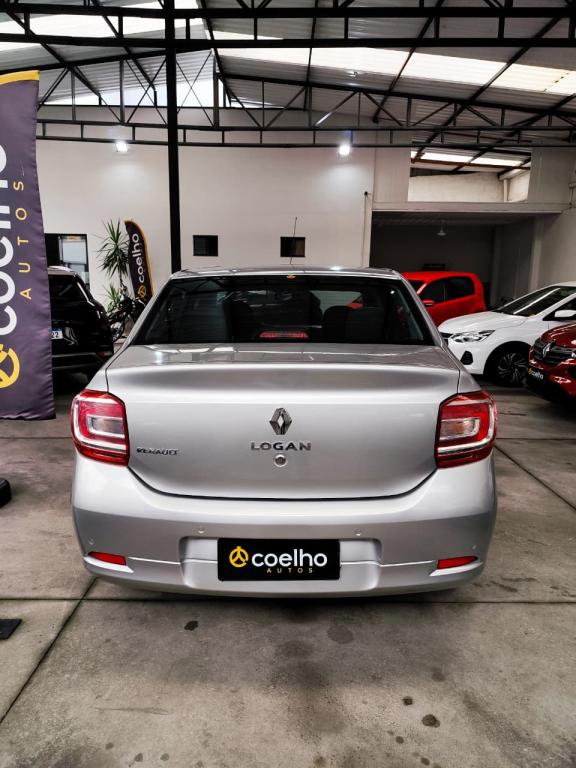 RENAULT Logan - Foto