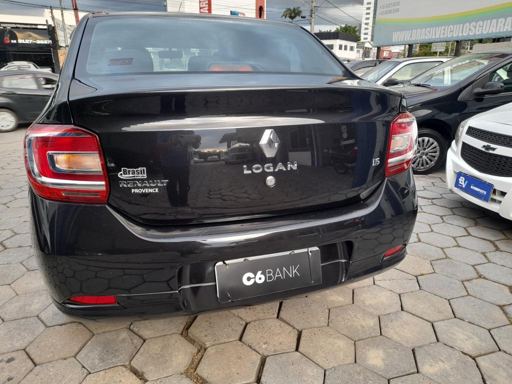 RENAULT Logan - Foto