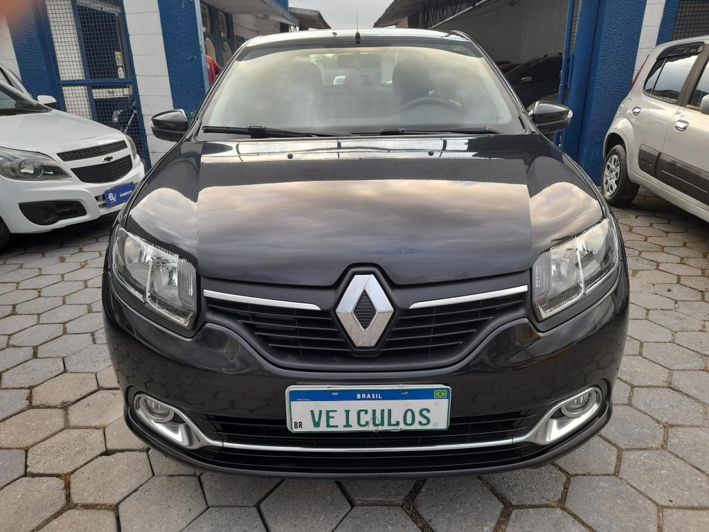 RENAULT Logan - Foto