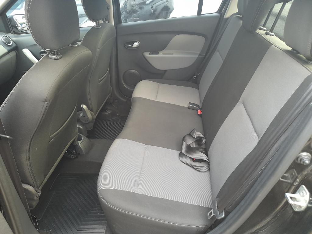 RENAULT Logan - Foto