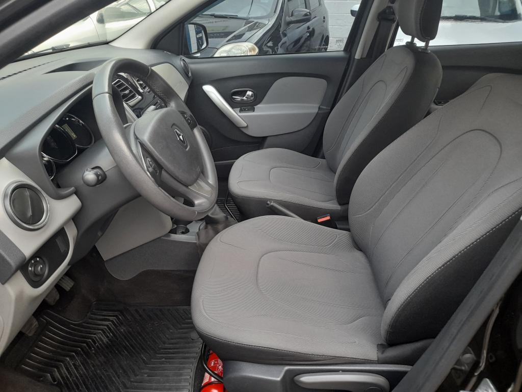 RENAULT Logan - Foto