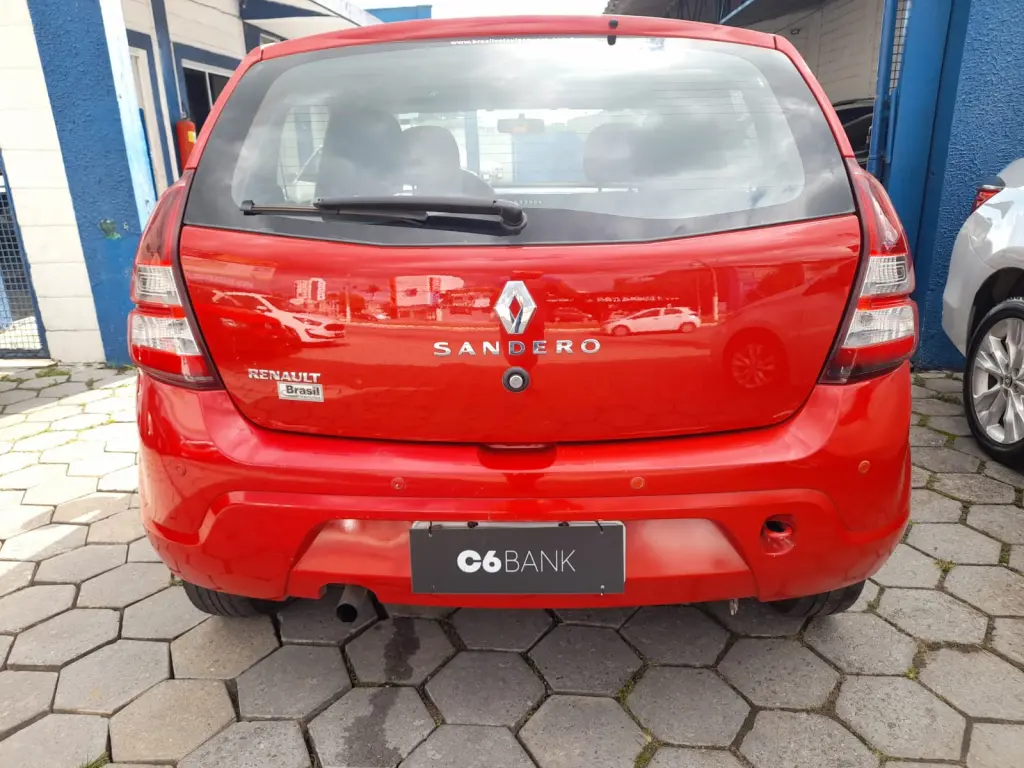 RENAULT Sandero - Foto