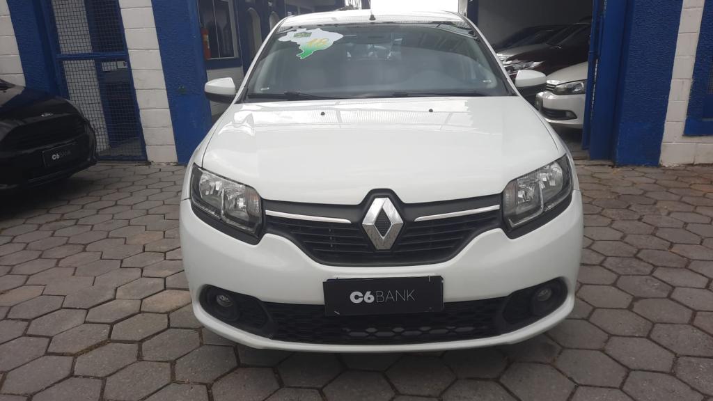 RENAULT Sandero - Foto