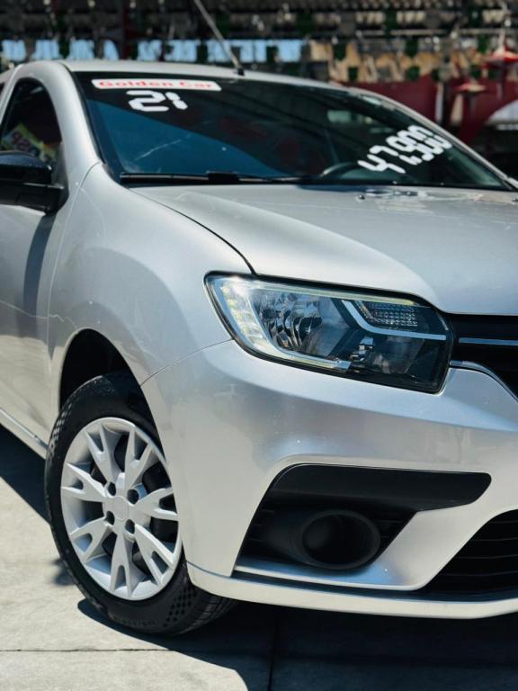 RENAULT Sandero - Foto