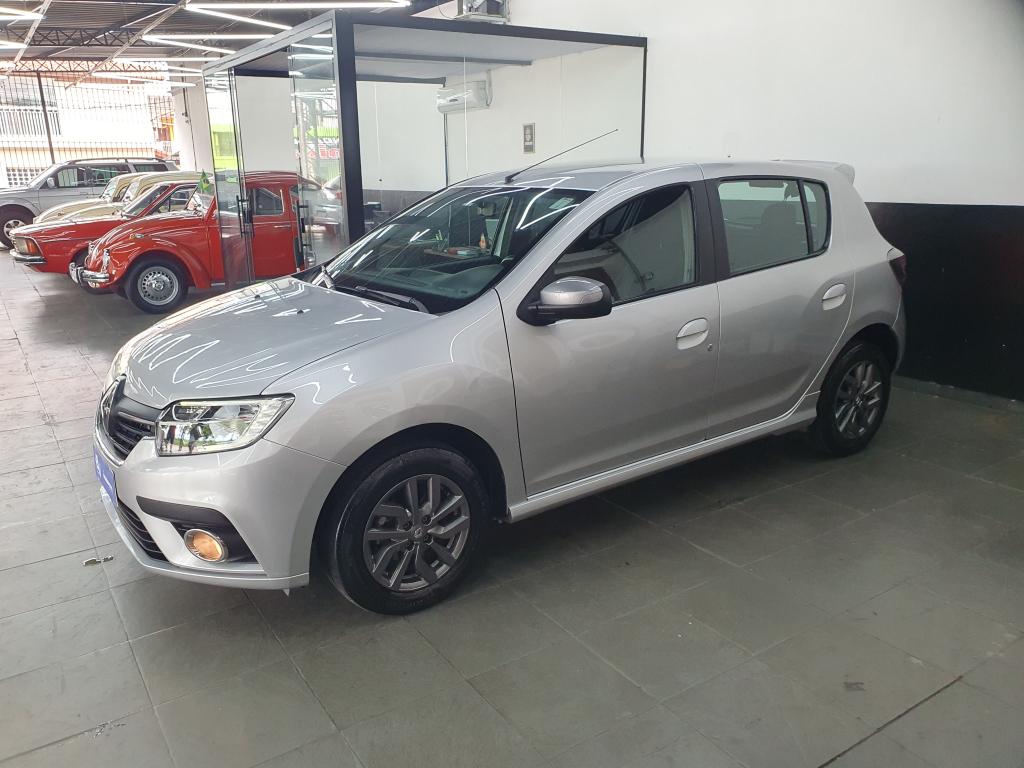 RENAULT Sandero - Foto