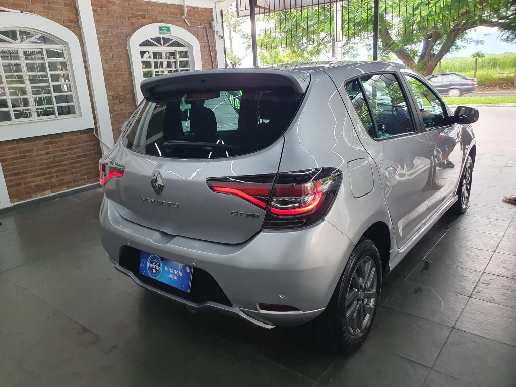 RENAULT Sandero - Foto