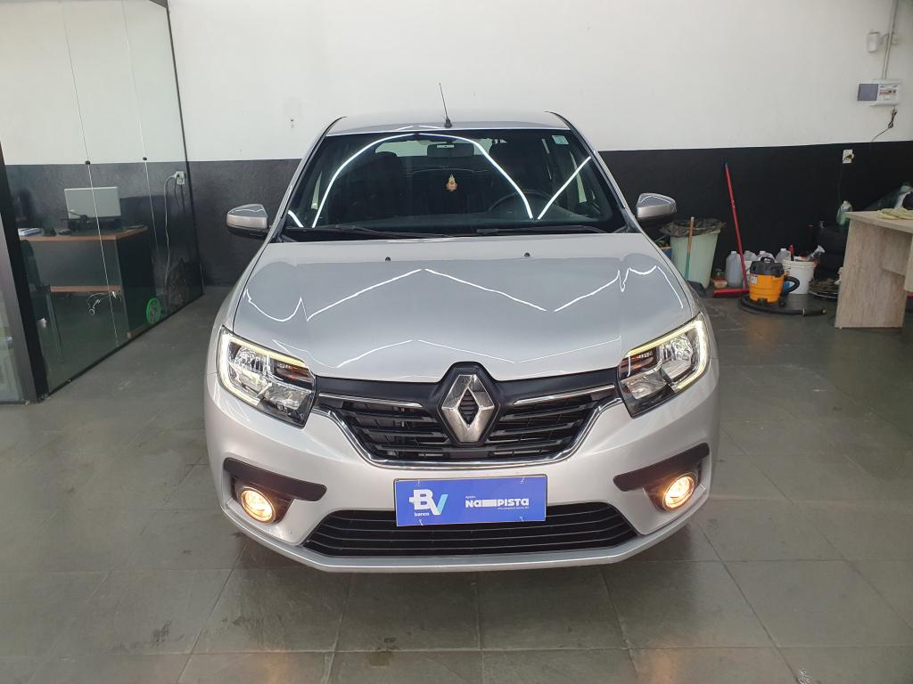 RENAULT Sandero - Foto