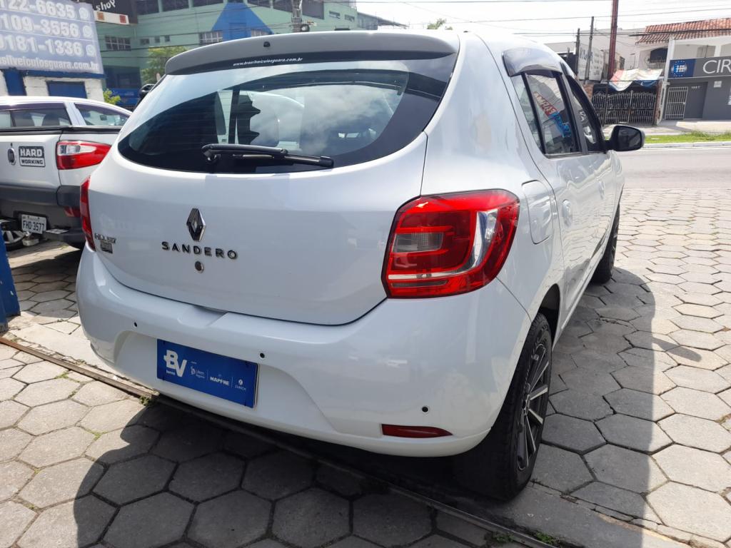 RENAULT Sandero - Foto