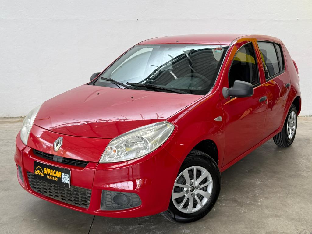 RENAULT Sandero - Foto