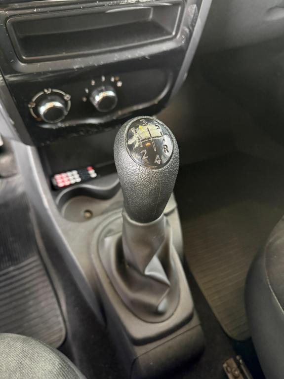 RENAULT Sandero - Foto