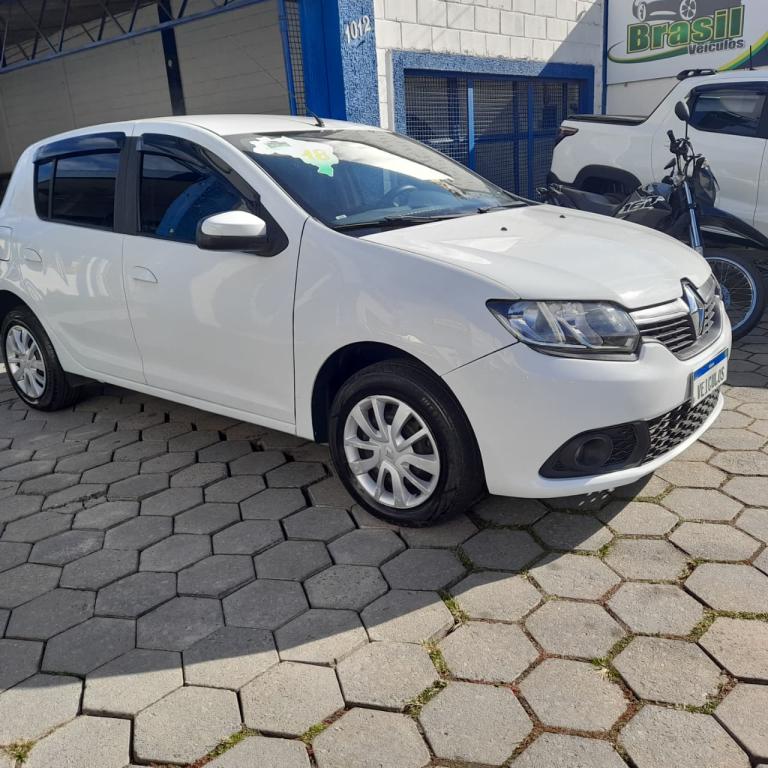 RENAULT Sandero - Foto