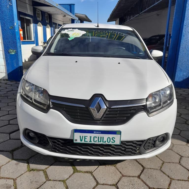RENAULT Sandero - Foto