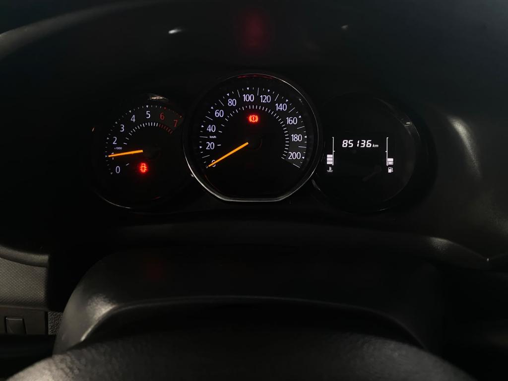RENAULT Sandero - Foto
