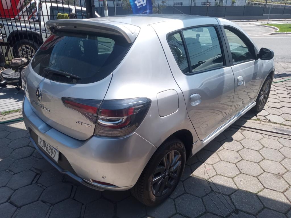 RENAULT Sandero - Foto
