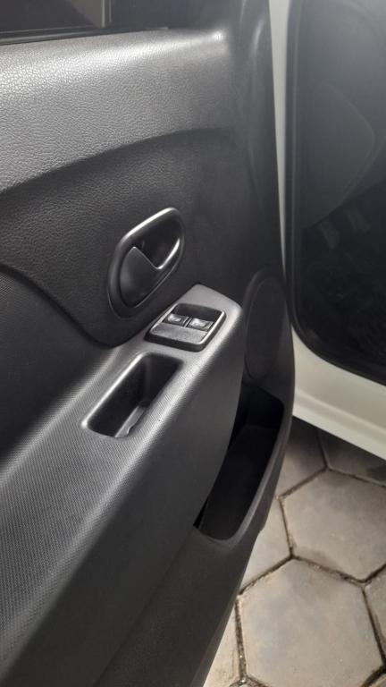 RENAULT Sandero - Foto