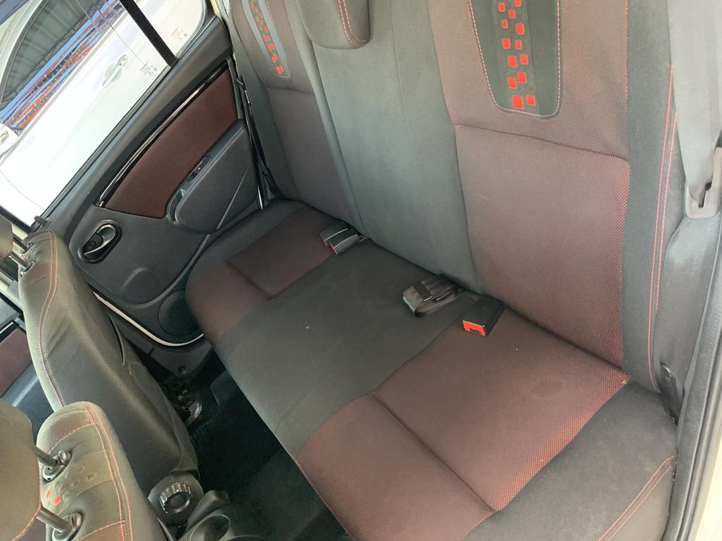 RENAULT Sandero - Foto