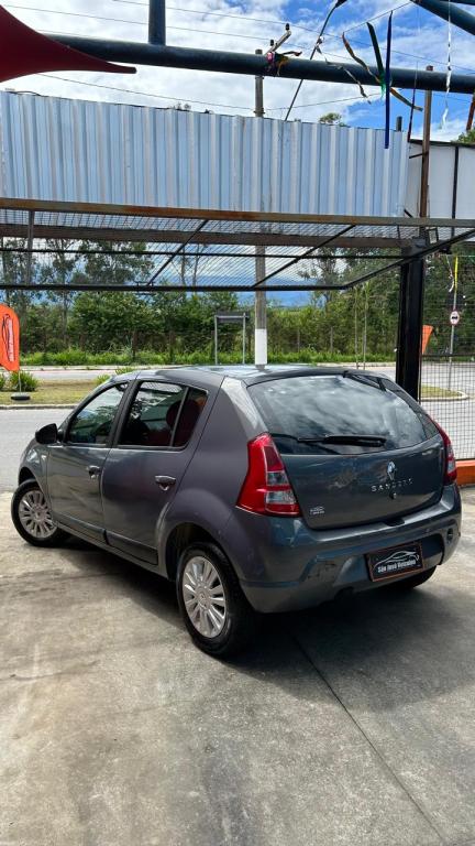 RENAULT Sandero - Foto