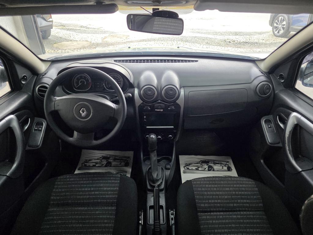 RENAULT Sandero - Foto